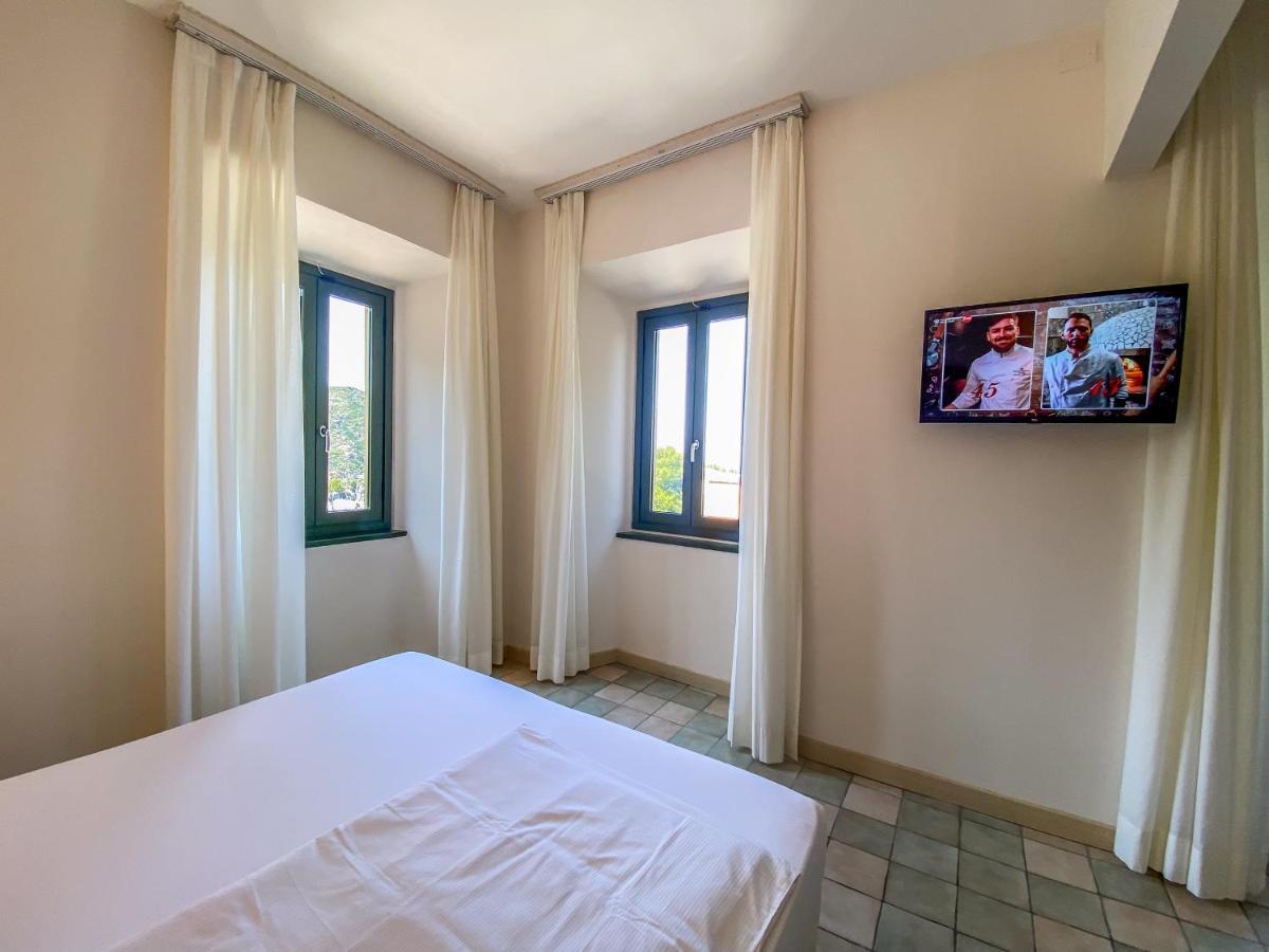 Auberge de jeunesse La Mandola Eco Île de Capraia